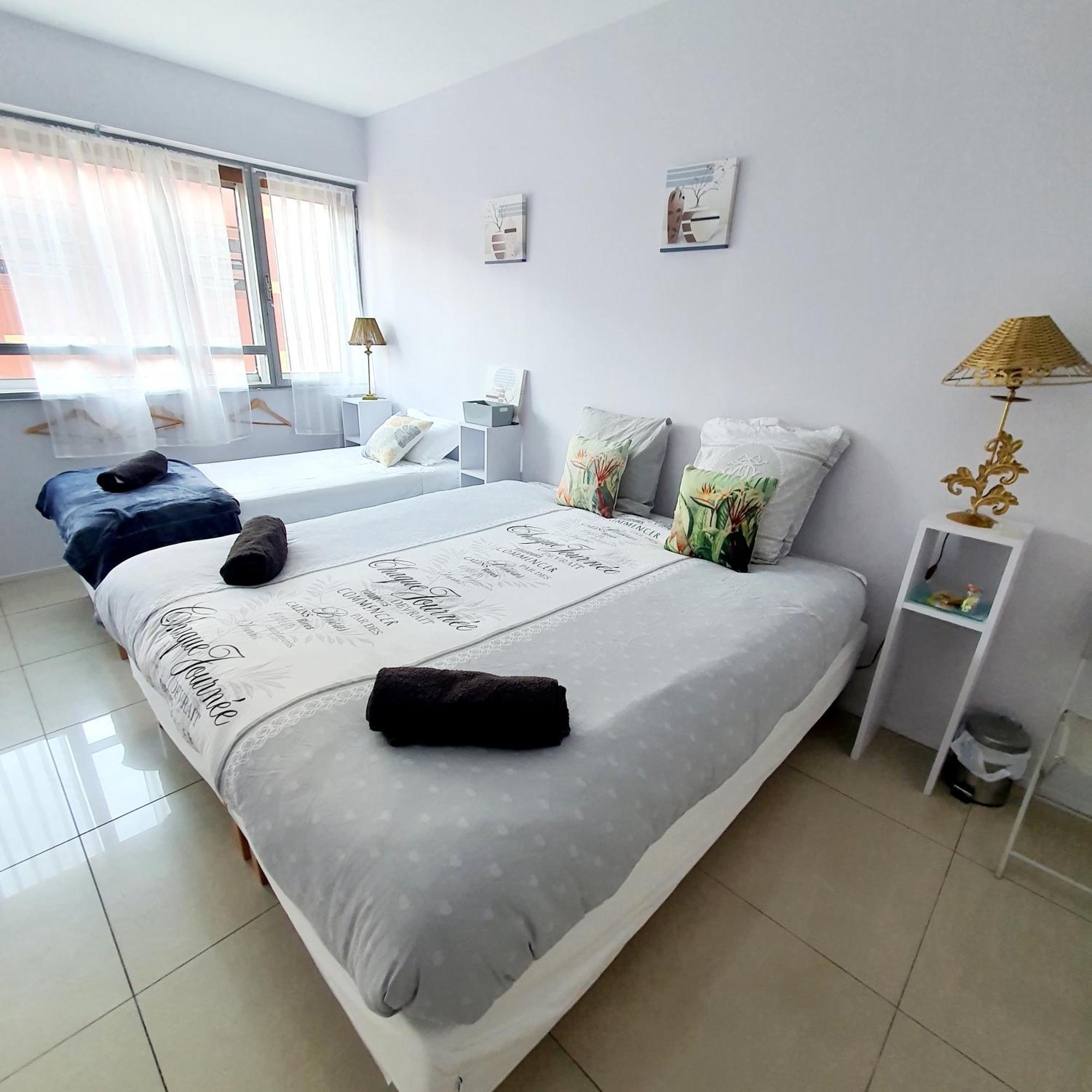 Sejour Perpignan Avec Petit-Dejeuner A La Demande Et Piscine A 20 Minutes De L'Espagne A Le Palace Climatise Ngoại thất bức ảnh